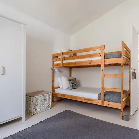 דירה 2bdr Retreat W Pool In By Lovelystay