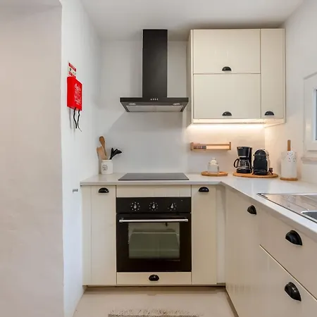 2bdr Retreat W Pool In By Lovelystay * פורצ'ס