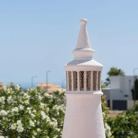 2bdr Retreat W Pool In By Lovelystay דירה *