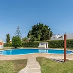 2bdr Retreat W Pool In By Lovelystay Apartmán