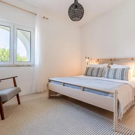 Apartment 2bdr Retreat W Pool In By Lovelystay Porches (Algarve)